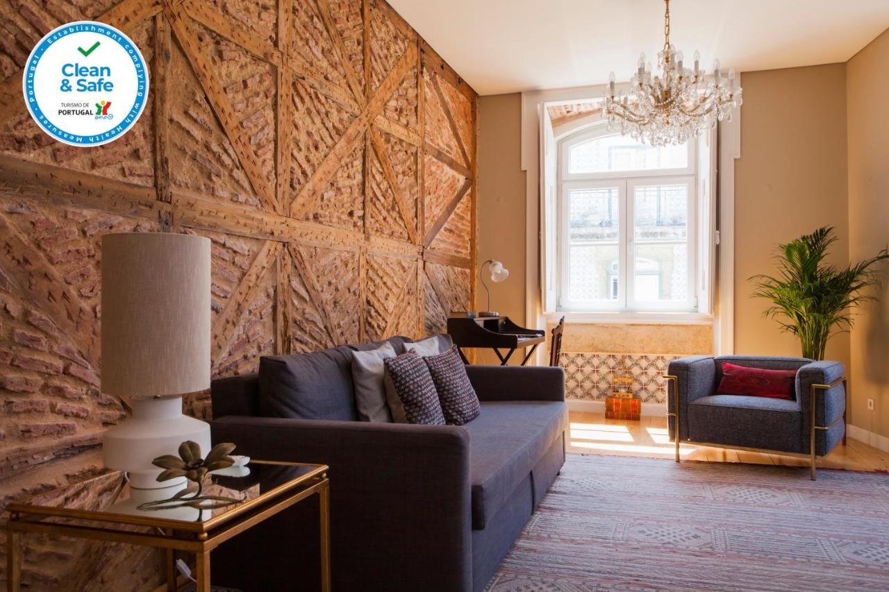 Appartement Alfama Baixa Spacious And Bright Blends The Historic And The Contemporary 2 Bedrs & 2 Bathrs Ac 18th Century Building